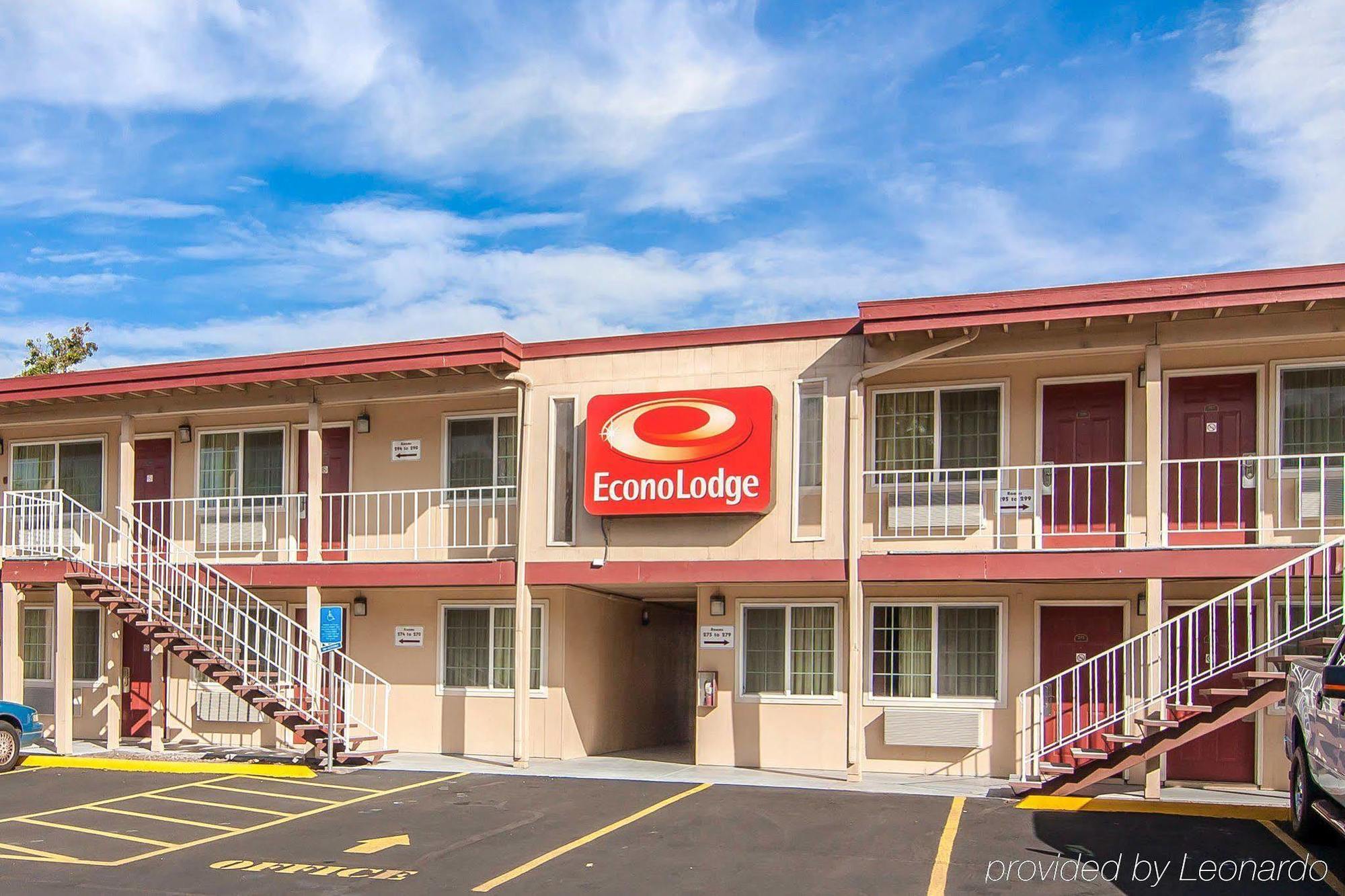 Econo Lodge Eugene Esterno foto