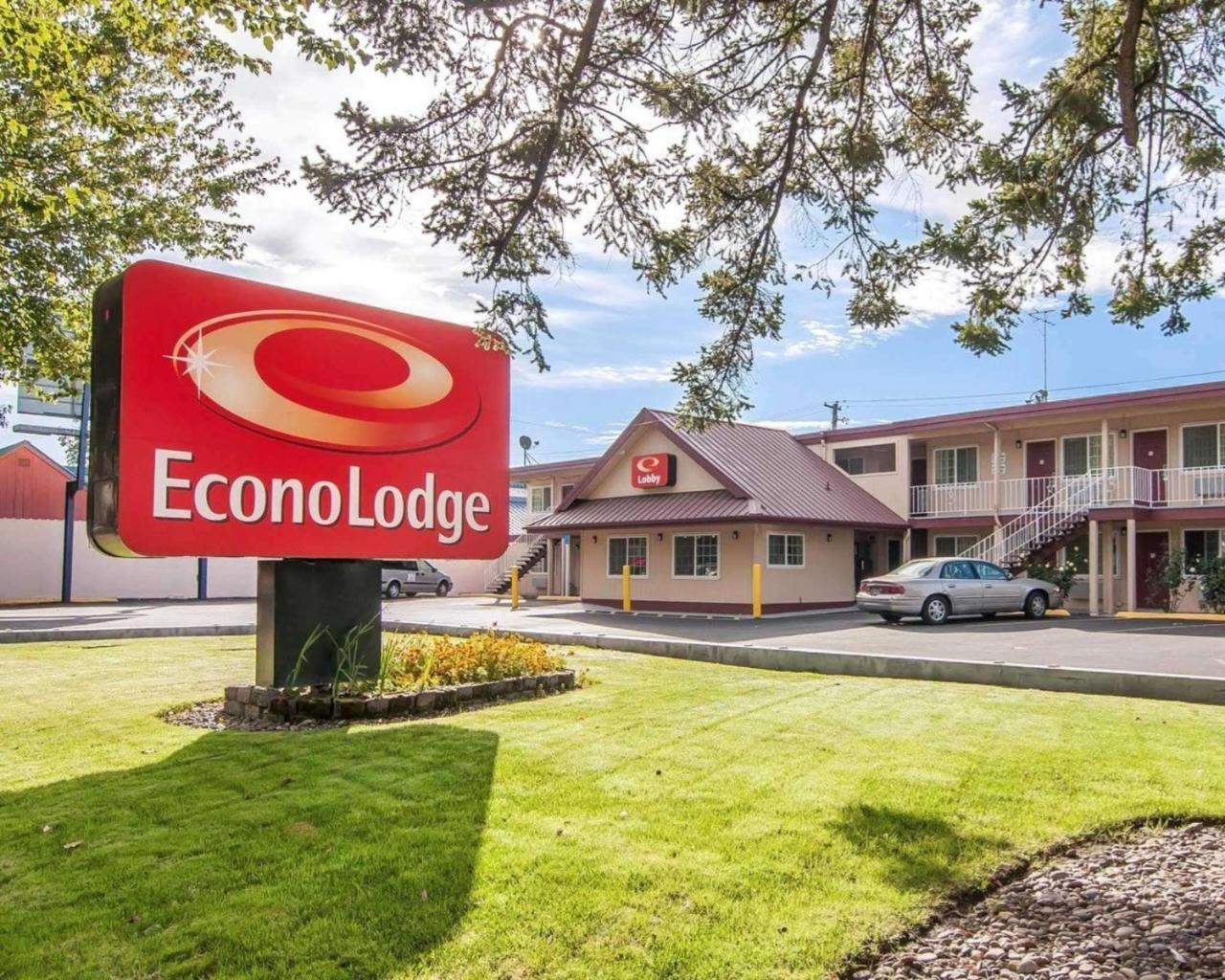 Econo Lodge Eugene Esterno foto